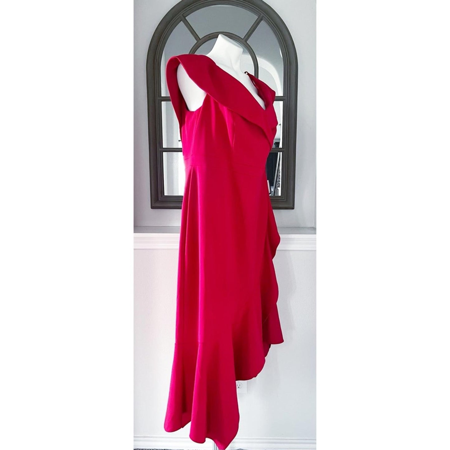 XSCAPE Plus Ruffled Maxi Evening Dress in Red, Size 16W New w/Tag $279