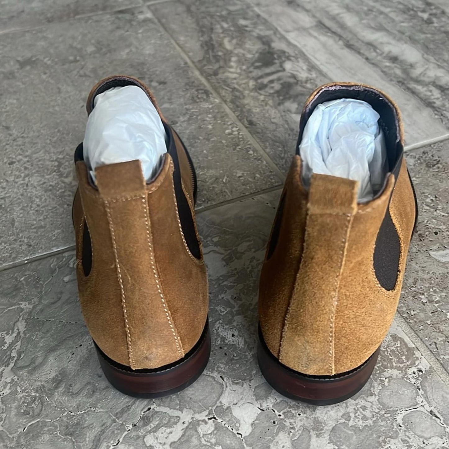 The Men's Store at Bloomingdale's Chelsea Boots in Tan Suede, Size 9 NEW $200