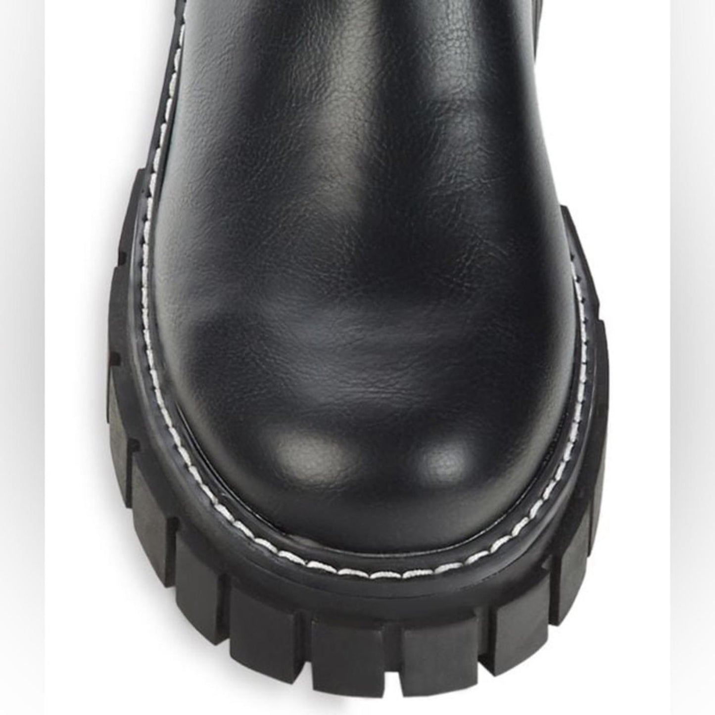 NEW BCBG Women's Ulysa Lug Sole Chelsea Booties, Size 5.5M / 35.5M New w/o Box $