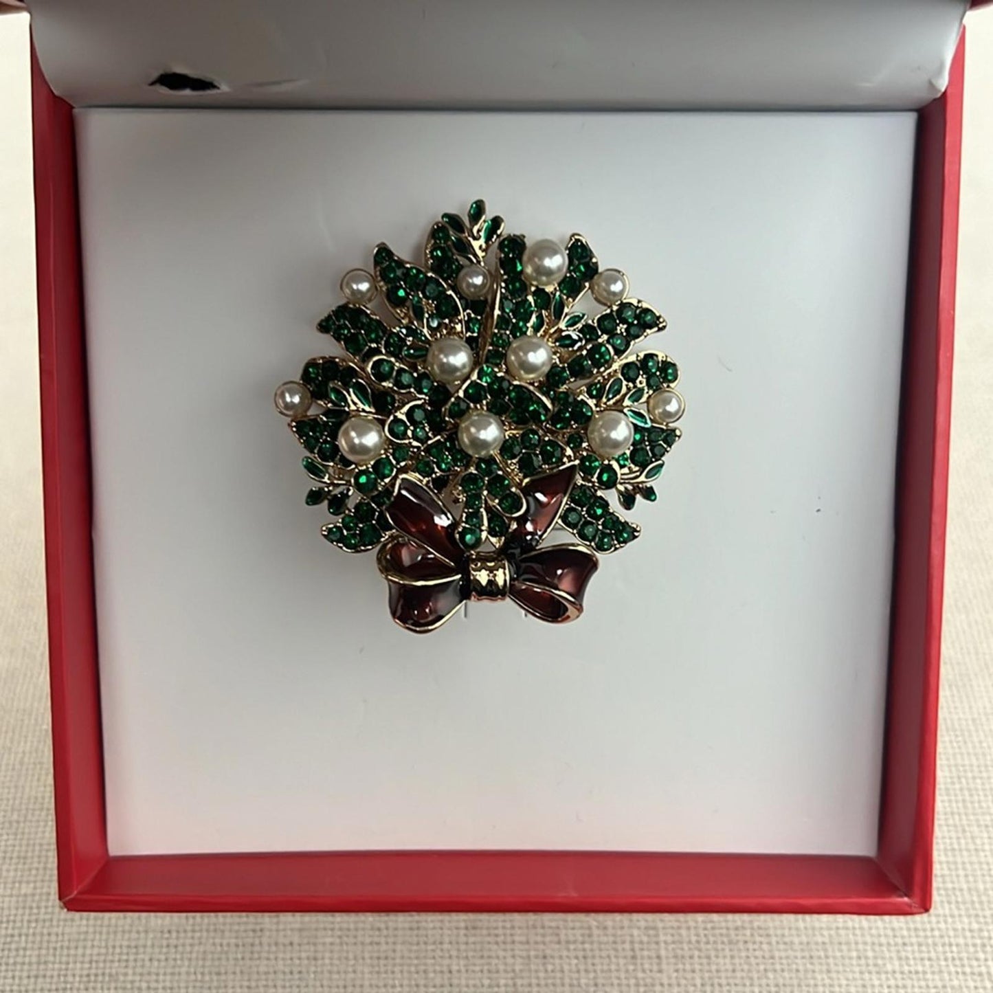 Charter Club Gold-Tone Crystal & Faux Pearl Wreath Pin/ Brooch New in Box $29.50