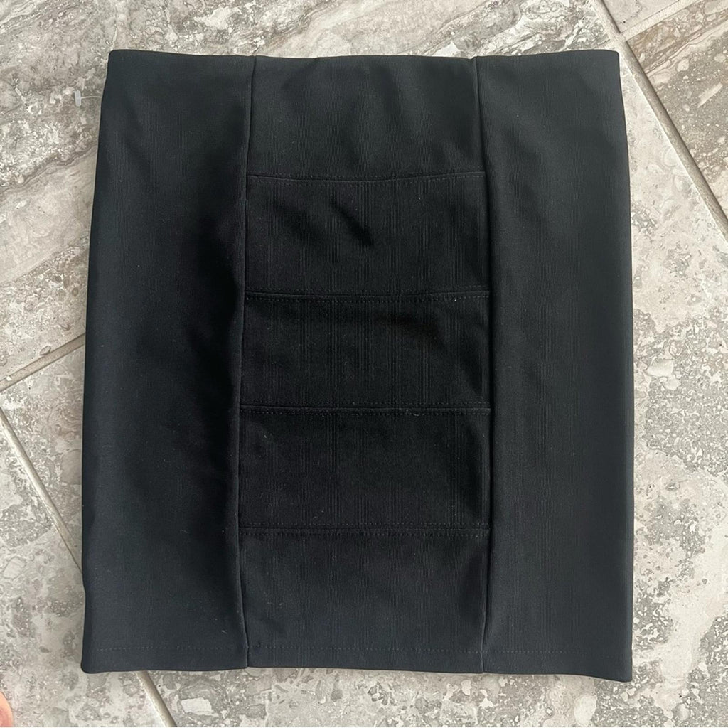 NEW Guess Mini Bodycon Skirt in Black, Size XS