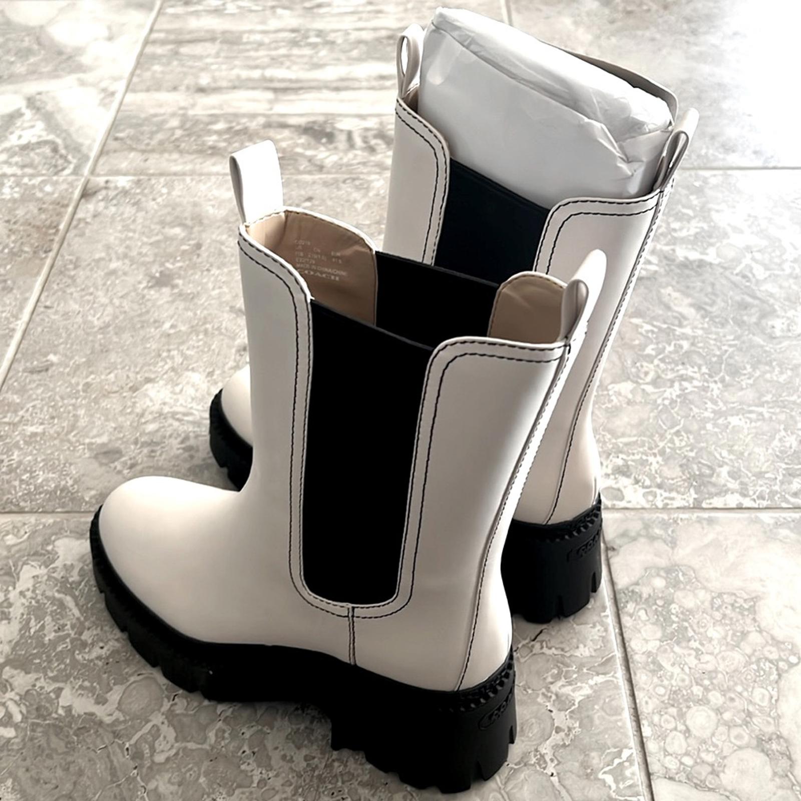 Coach Alexa Leather Bootie in Chalk/Black, Size 11 New in Box
