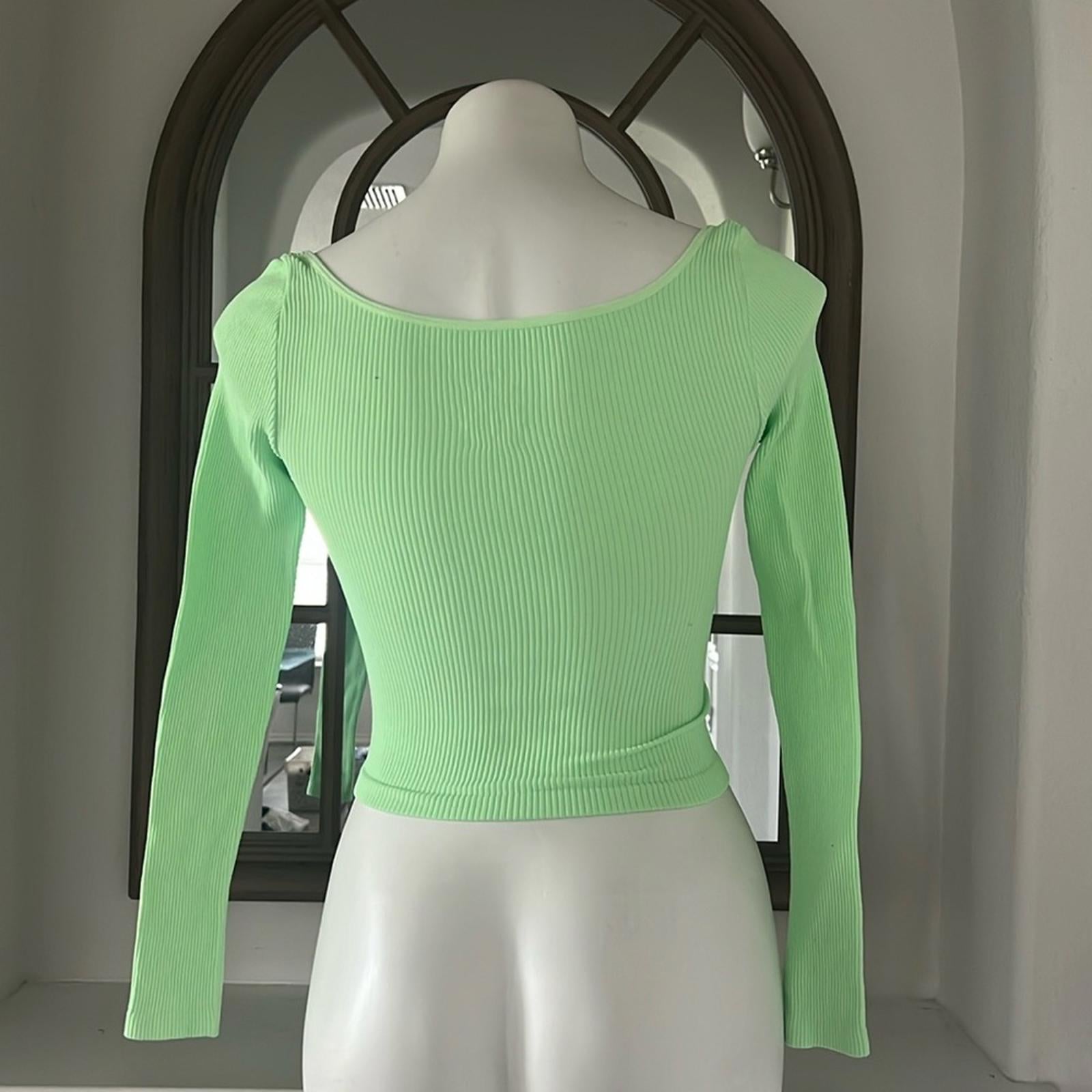 NEW Free People Meg Rib Long Sleeve Cropped Top in Lt Green Size M/L New w/o Tag