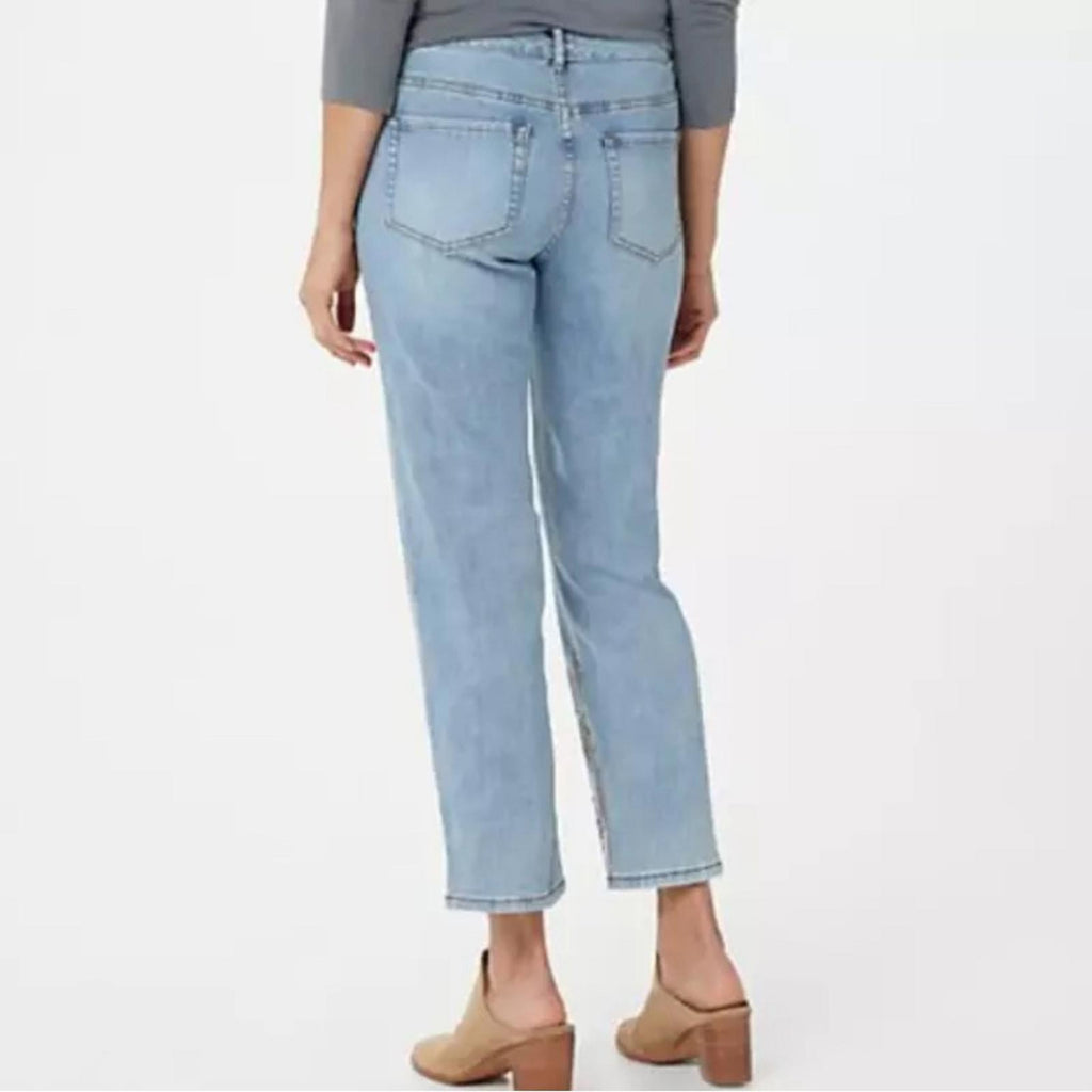 LOGO Grey Smoke Regular Straight-Leg Boyfriend Jeans, Plus Size 28 New w/Tag