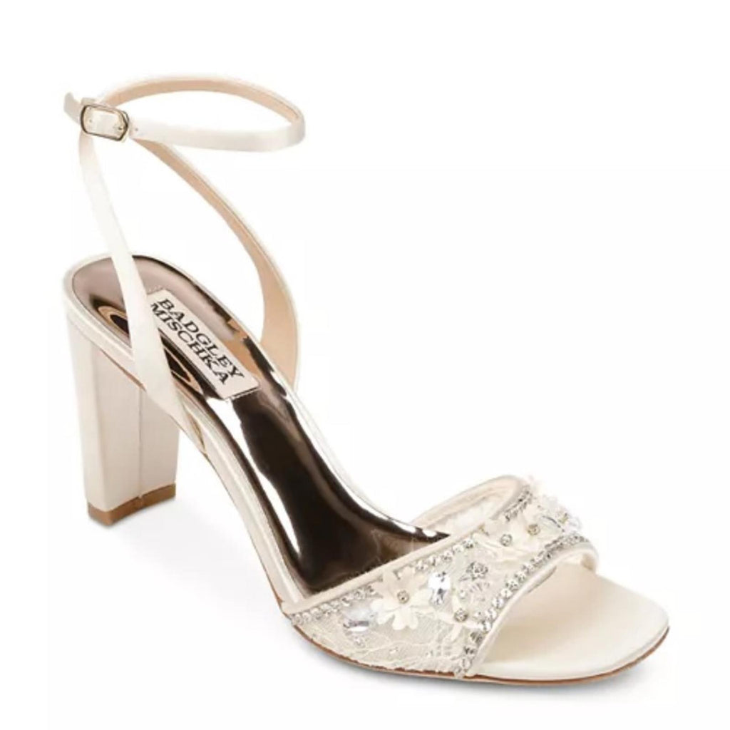 NEW Badgley Mischka Tayten Satin Crystal Ankle Strap Sandals Size 6, Retail $235