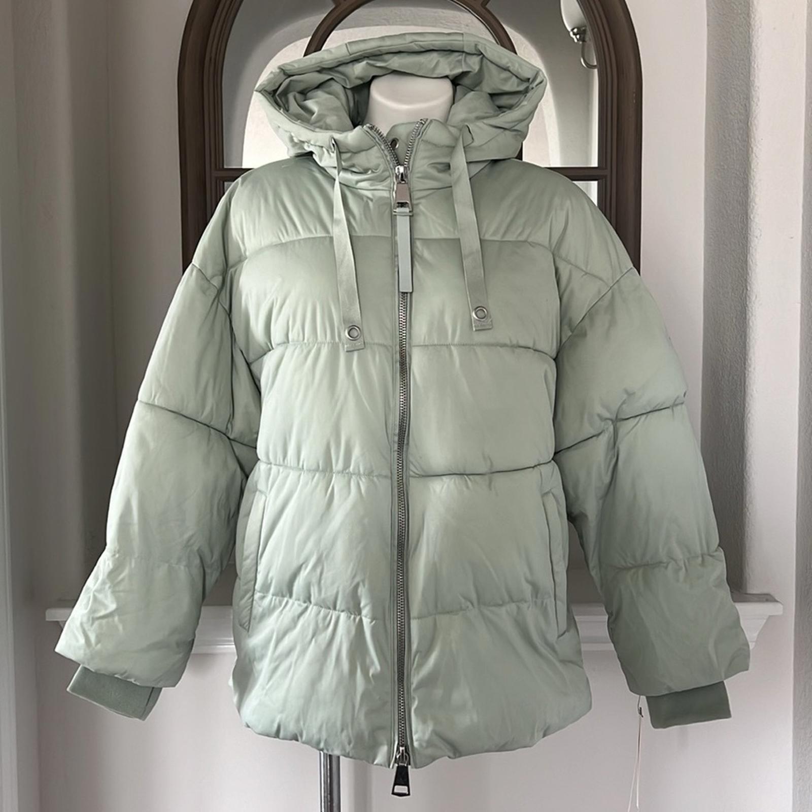 AQUA Hooded Puffer Coat in Sage Green, Size XS New w/Tag $198 (SOLD OUT)