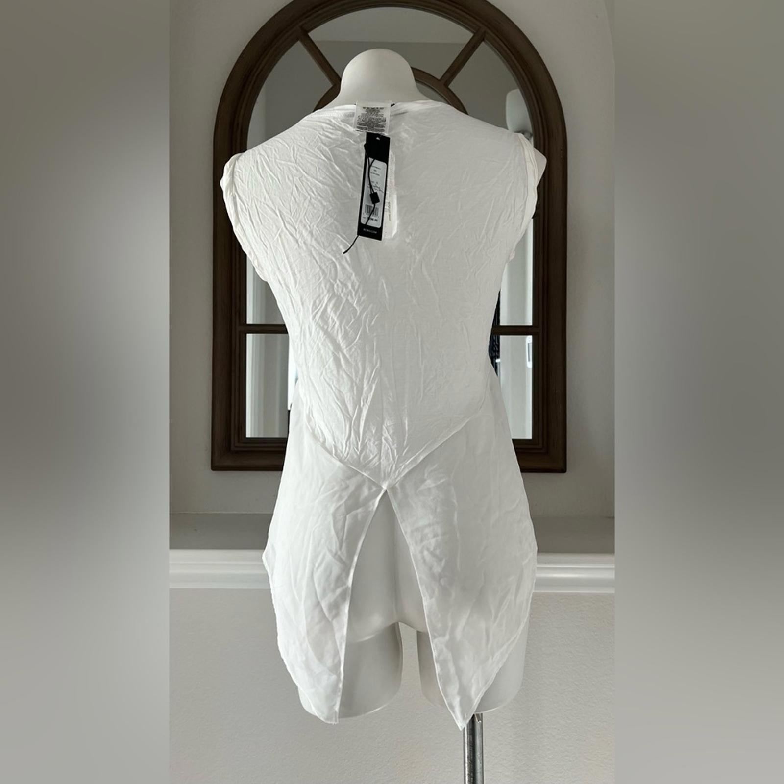 BCBGMaxazria White Casual Top, Size S New with Tag