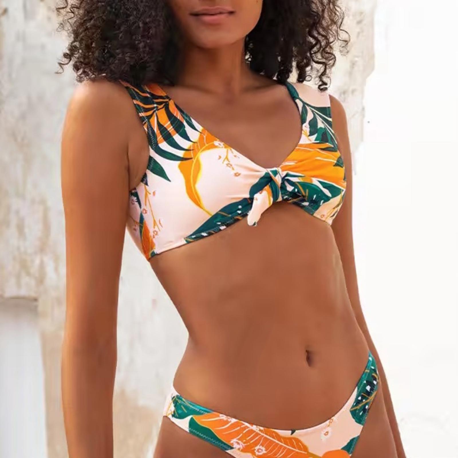 NWT Cupshe Bright Leafy Print Bikini Top, Size M New w/Tag (SOLD OUT)