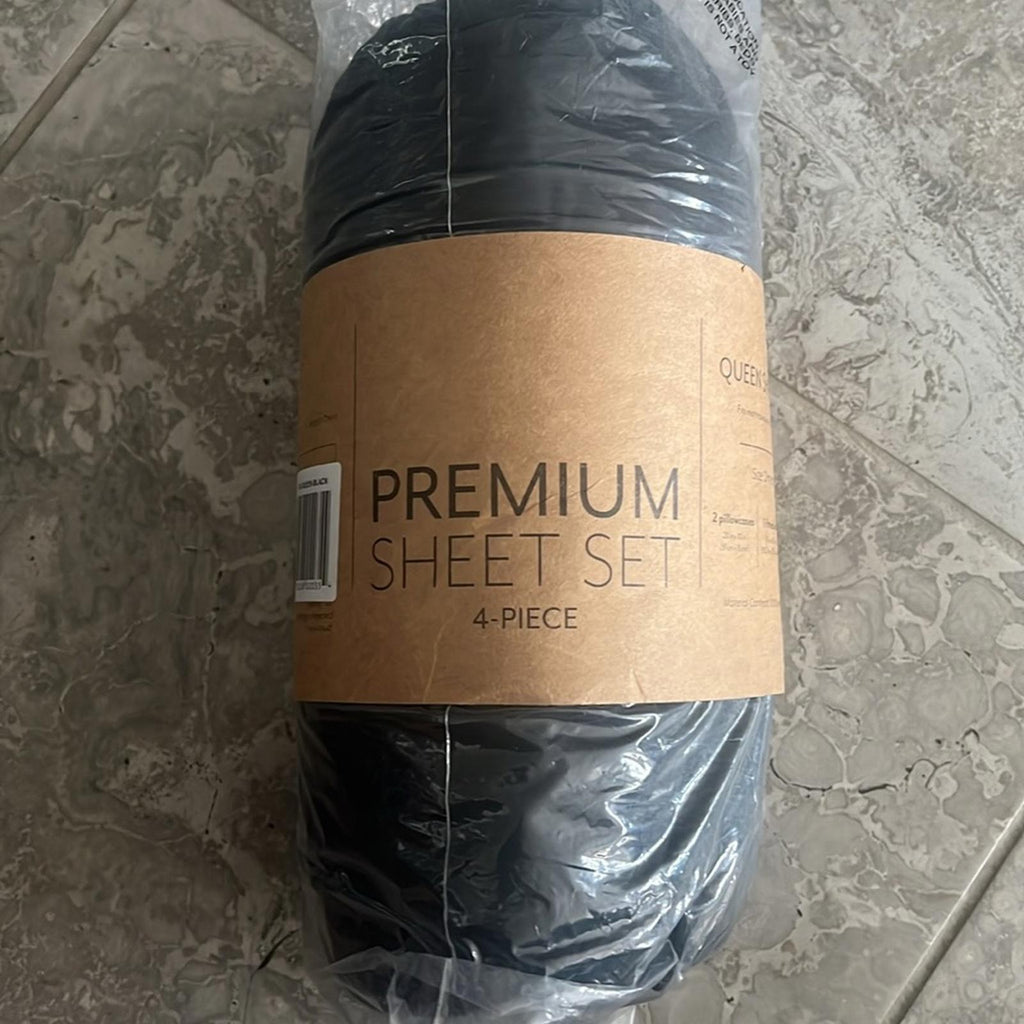 iEnjoy Ultra Soft 4-Piece Hypoallergenic Queen Sheet Set in Black, NEW w/Tag