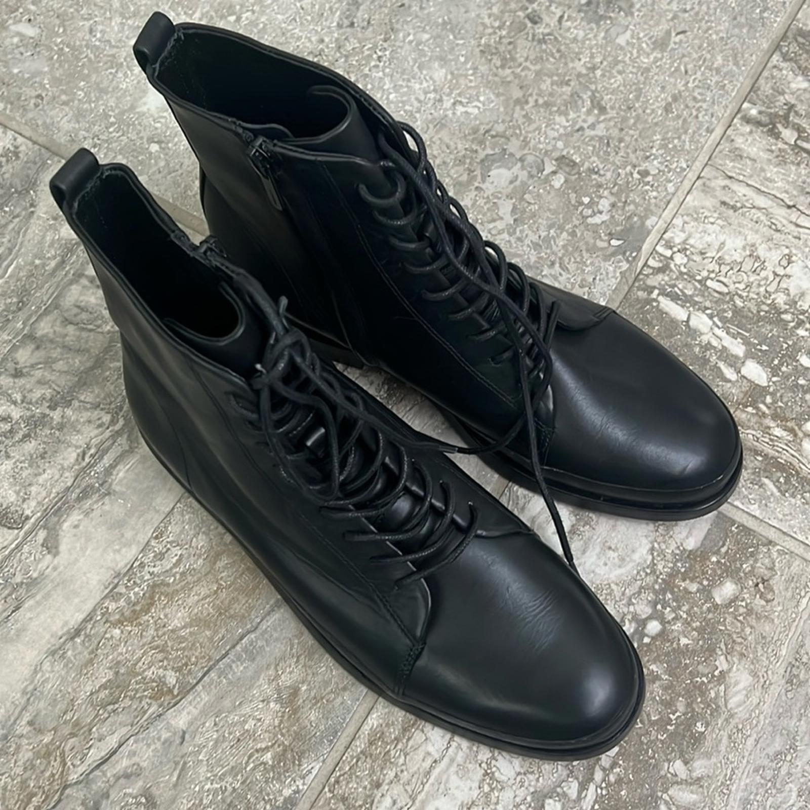 Vince Cooper Leather Lace-Up Bootie in Black Size 7.5 , New