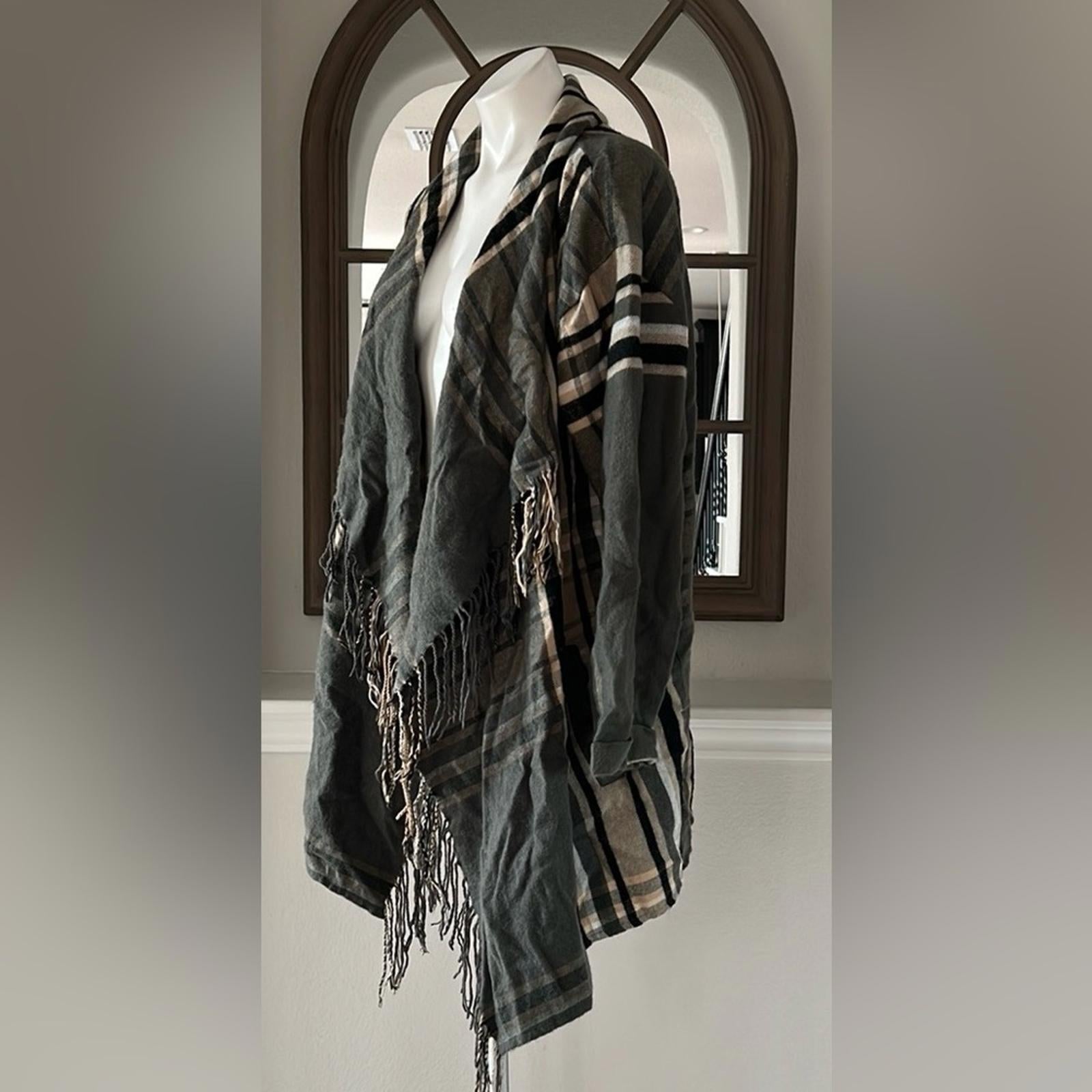 Buffalo’s I jeans Plaid Fringe Cardigan, Size M