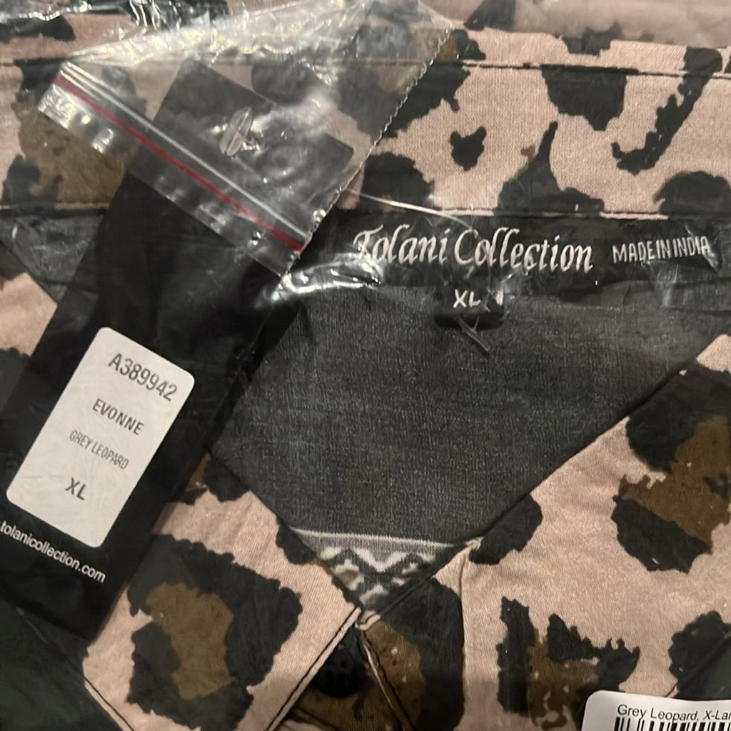 Tolani Collection Button Front Shirt in Grey Leopard Print, Size XL New w/Tag
