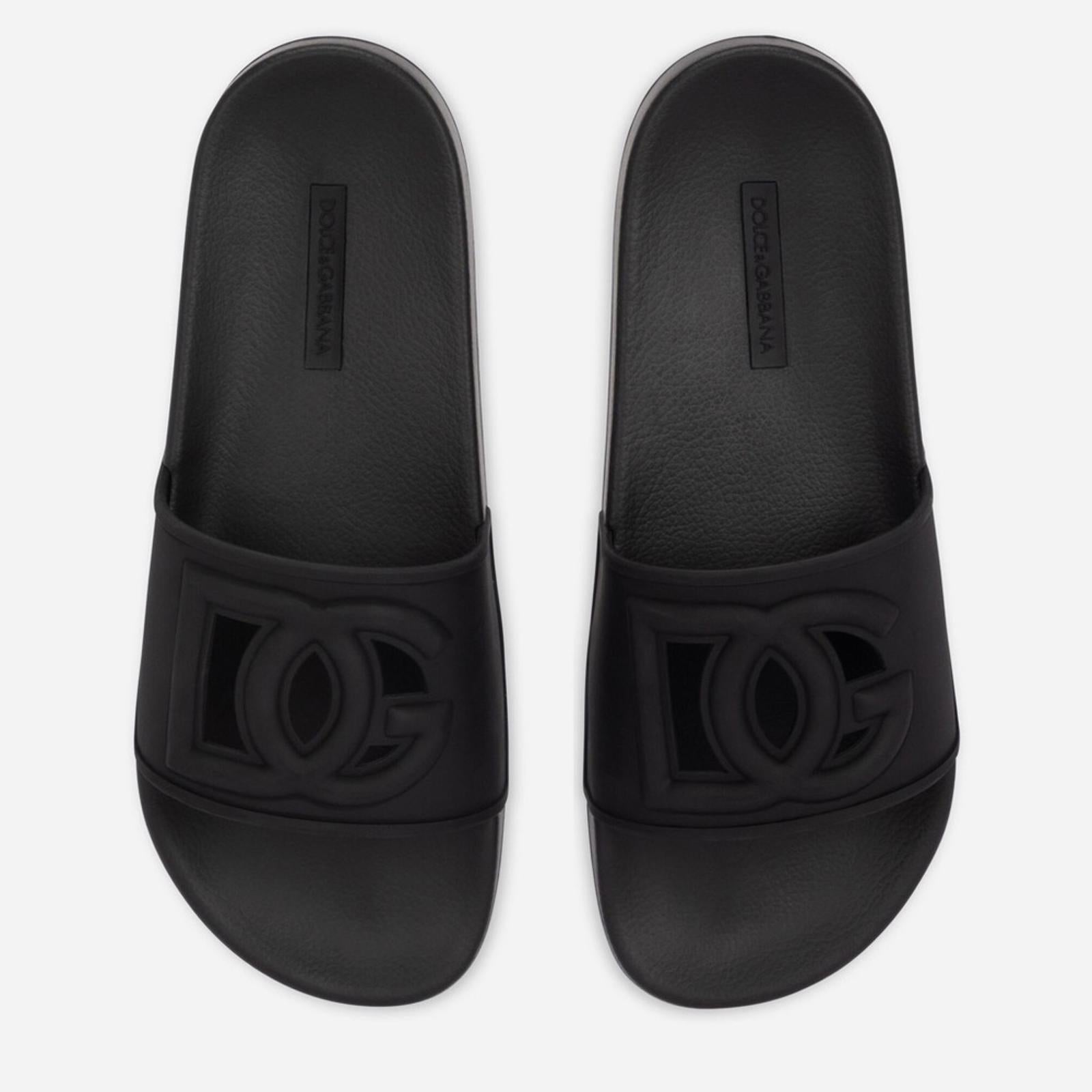 Dolce & Gabbana Rubber beachwear sliders with DG logo Size 35, New in Box