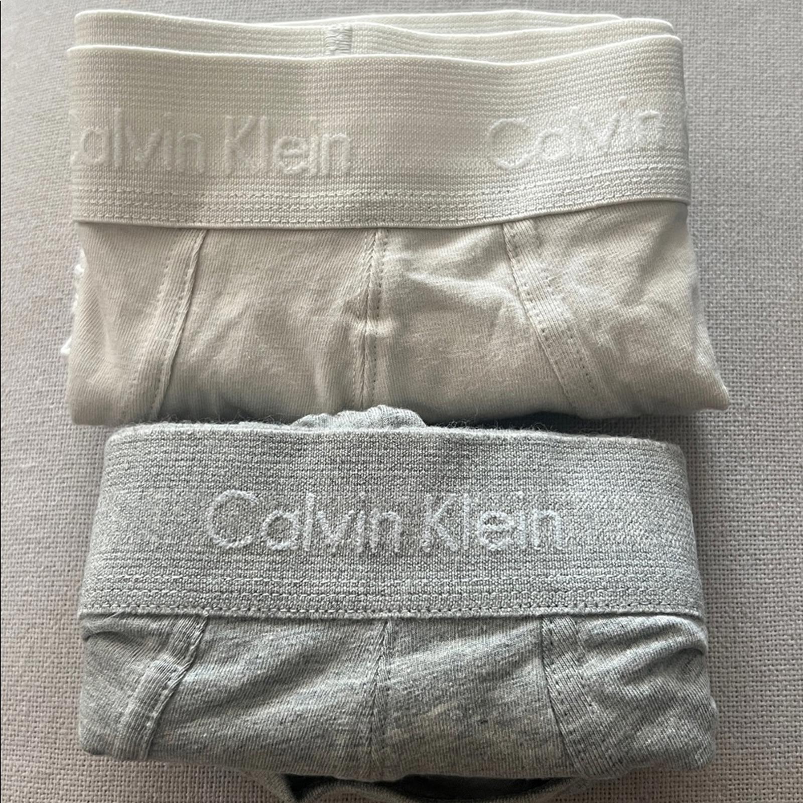 Calvin Klein 2-Pack Cotton Stretch Hip Briefs Underwear in Cream & Gray, Size XL