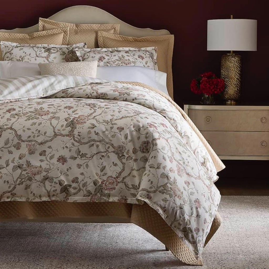 Ralph Lauren Home Elsie Duvet in Cream, Size Full/Queen, NEW with Tag