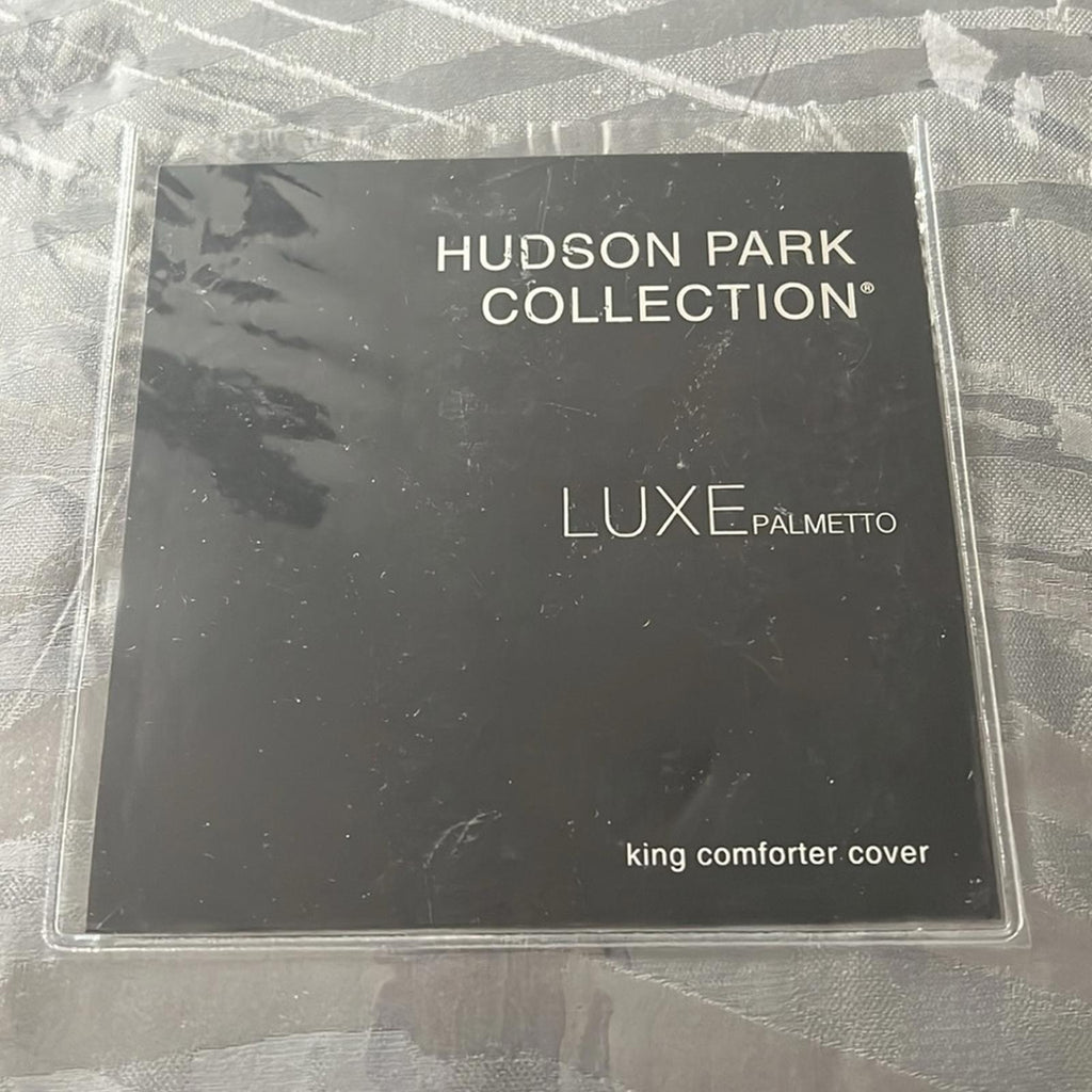 Hudson Park Collection Palmetto Cotton Silk Duvet Cover in Grey, King NEW