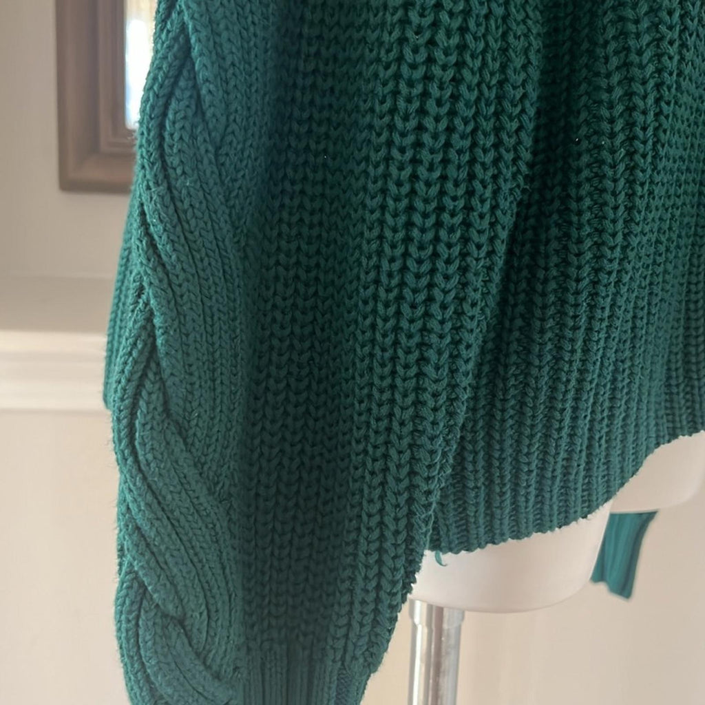 AQUA Cutout Turtleneck Sweater in Emerald Green Size XL New w/Tag