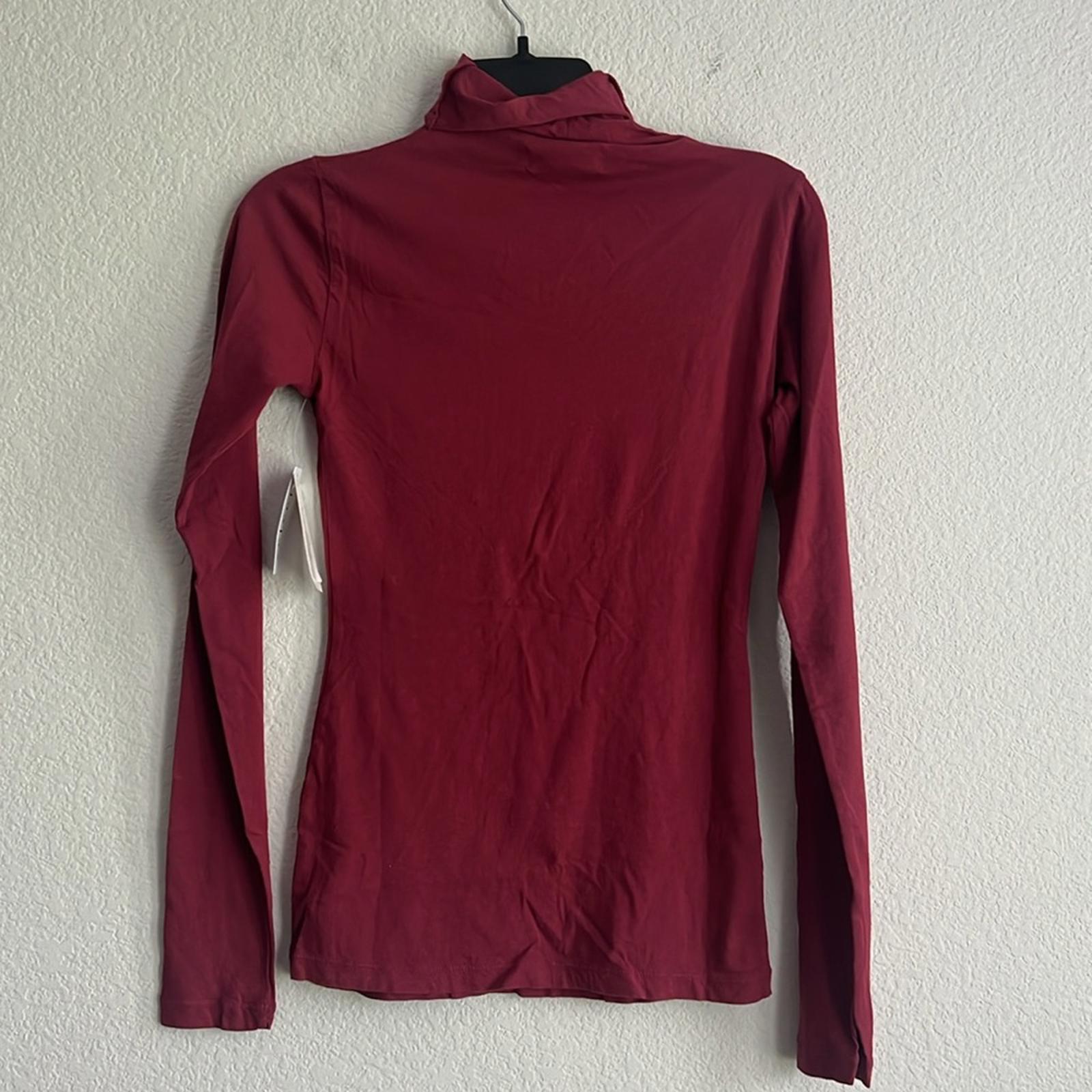 Velvet by Graham & Spencer Talisia Turtleneck Top in Burgundy, NWT, Size XS