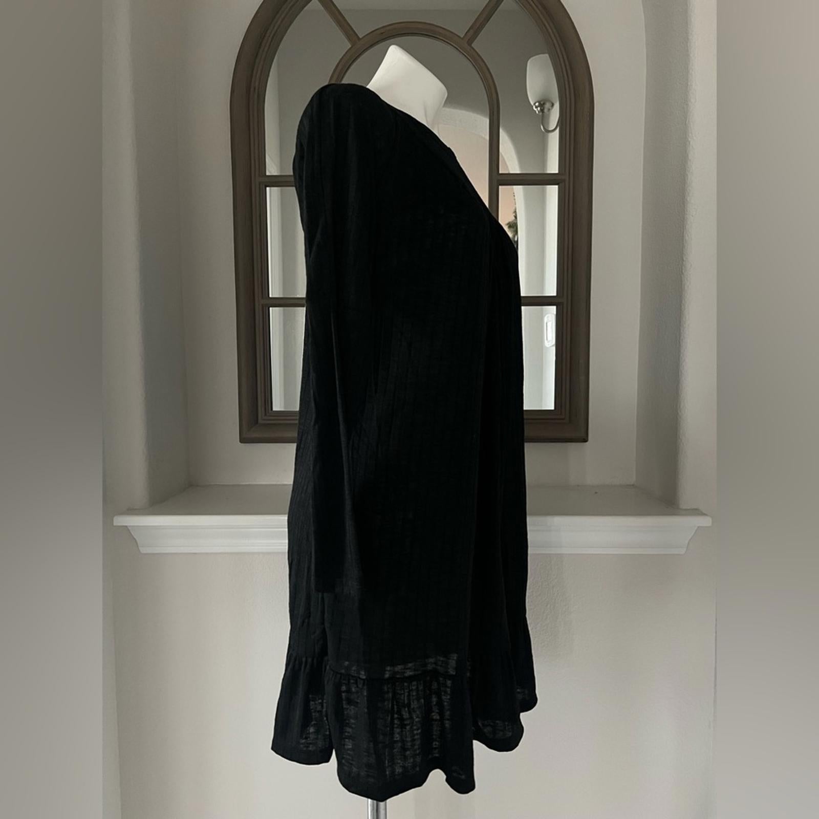 AQUA Long Sleeve Knit Smocked Dress, Black Size S New w/Tag Retail $78