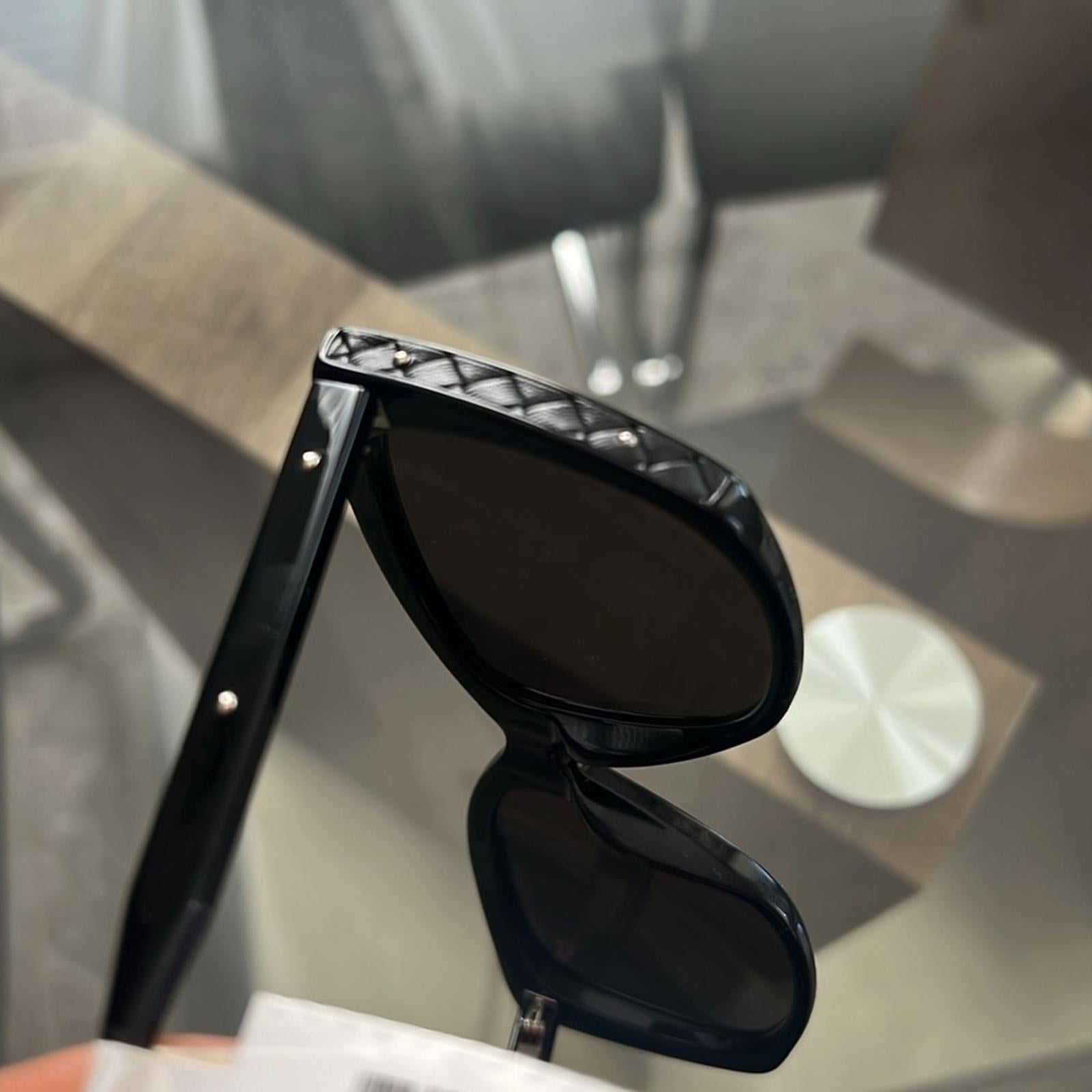 NEW Bottega Veneta BV0182S Sunglasses in Black, EXCELLENT! Retail $510
