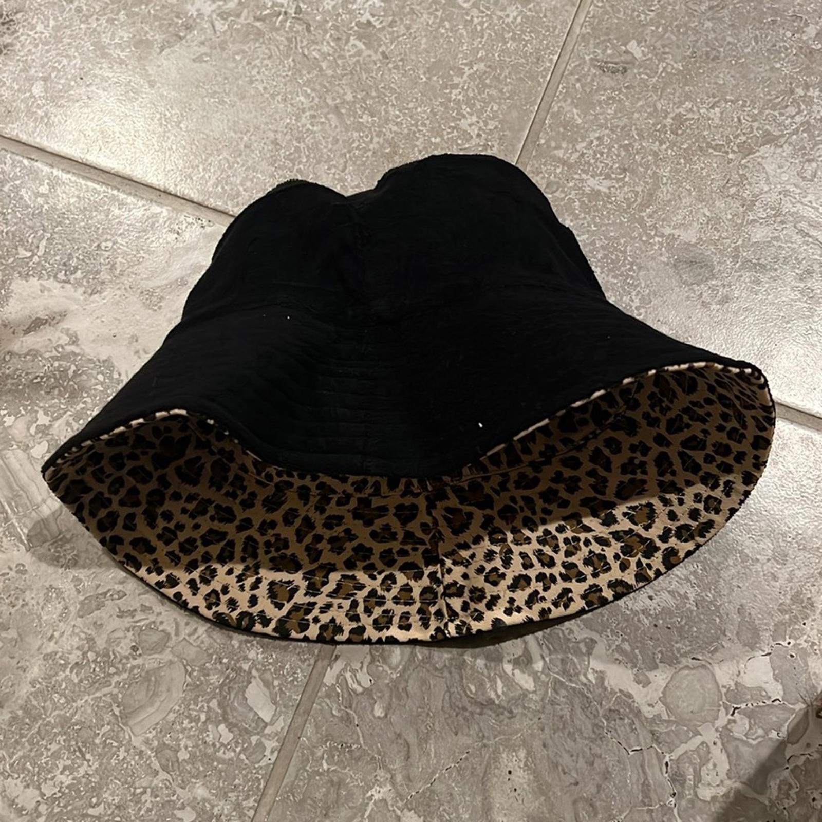 NEW Jenni Reversible Terry Cloth Hat, Leopard One Size New w/Tag