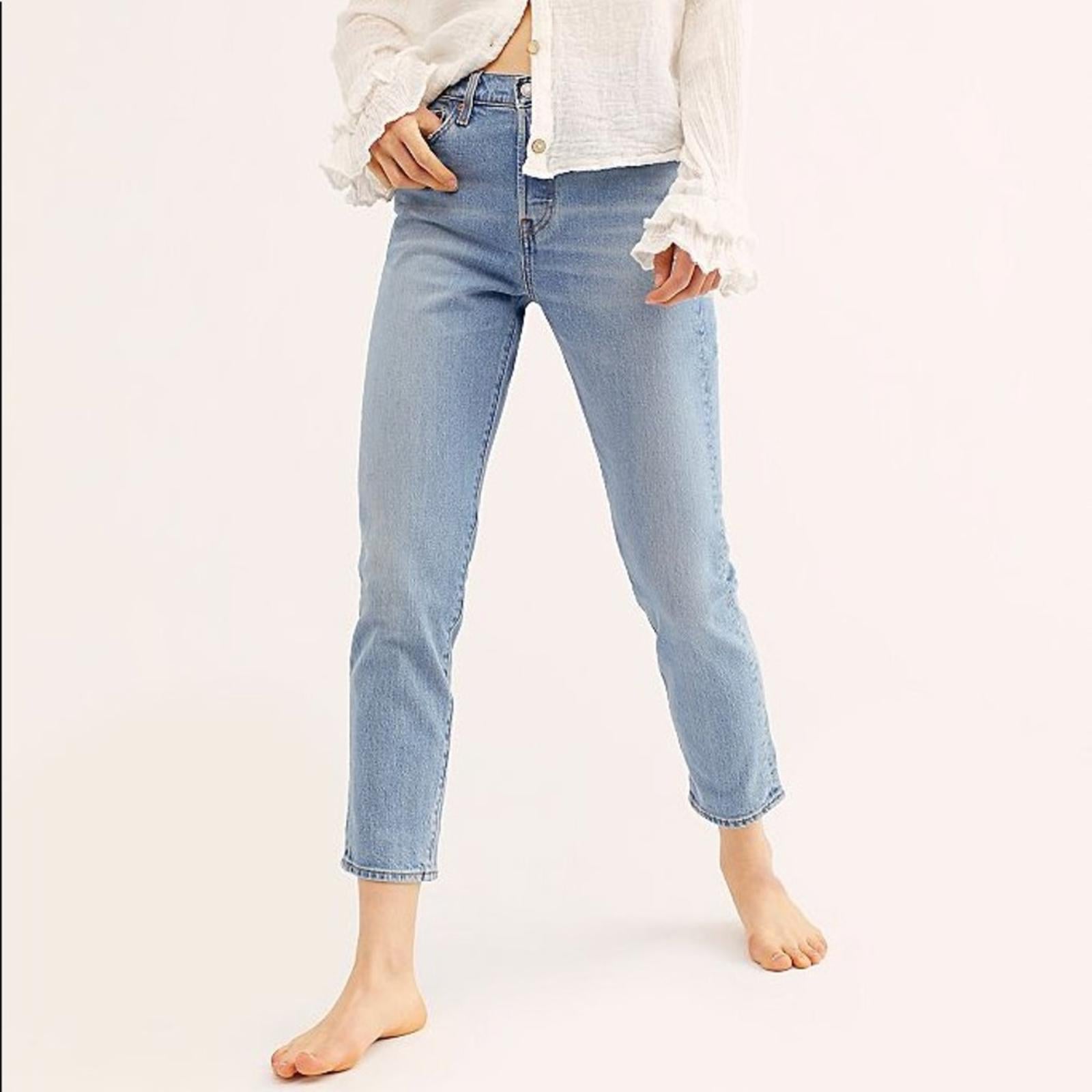 Levi’s Premium Wedgie Icon High-Rise Blue Jeans, Size 32 New with Tag