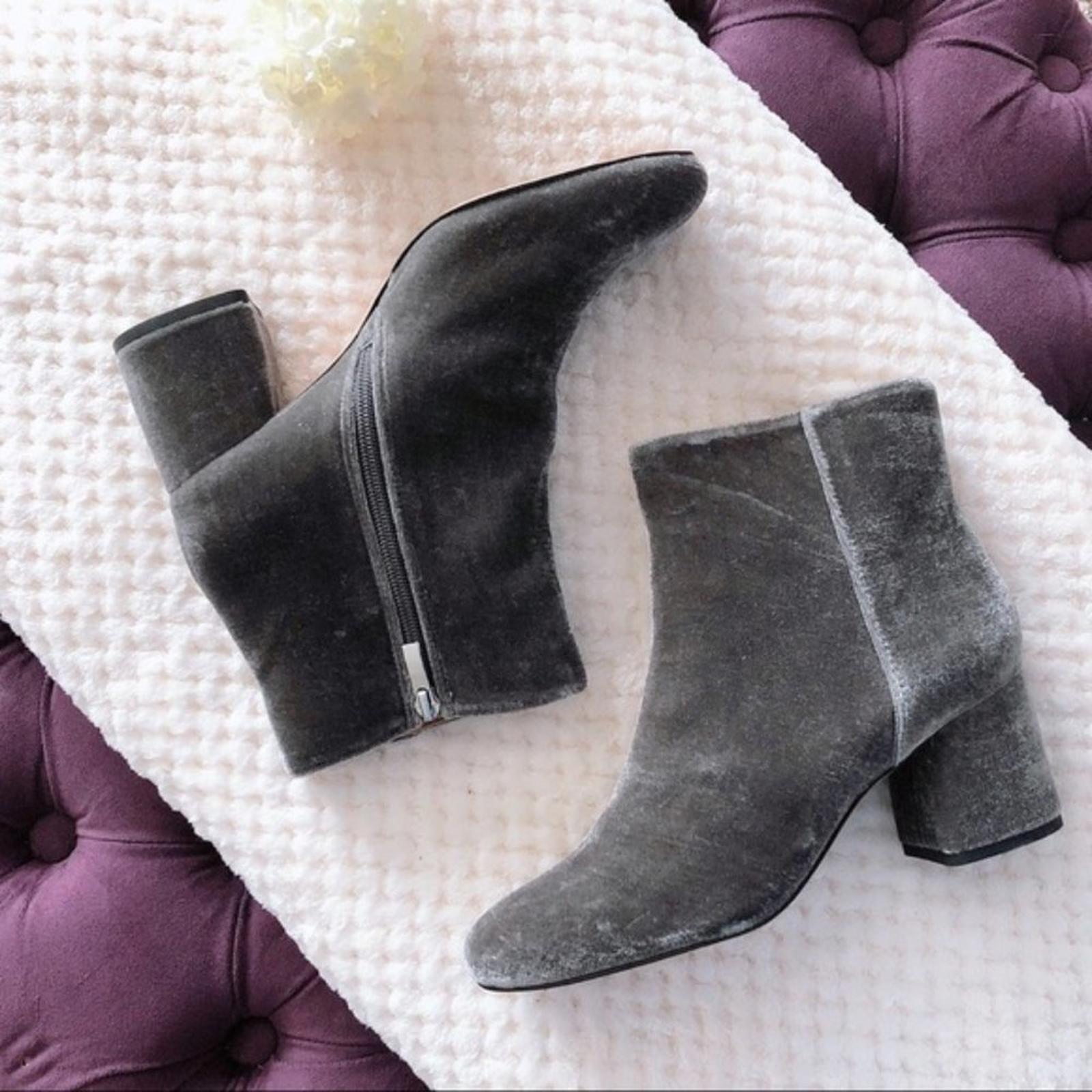 Franco Sarto Suede Velvet Jubilee Booties in Nimbus Grey, Size 7.5 New in Box