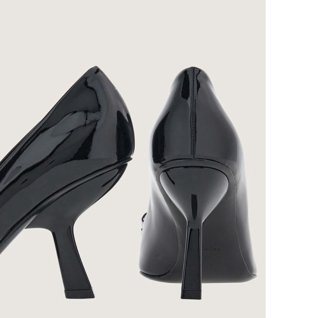 Ferragamo Anz Vara Bow Pump in Black, Size 7 New in Box
