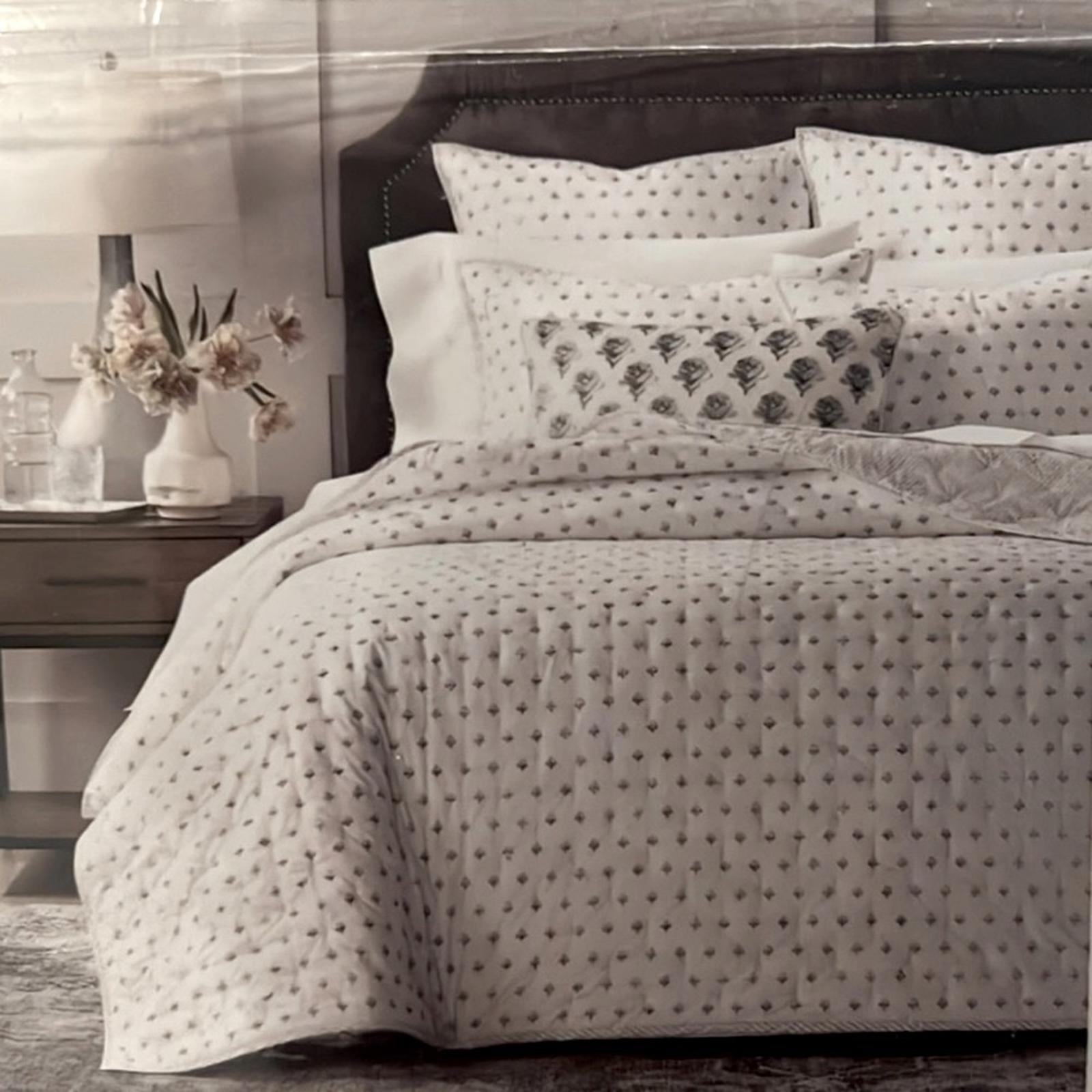 2 Sky Scallop Reversible Euro Shams in White & Grey New w/Tag