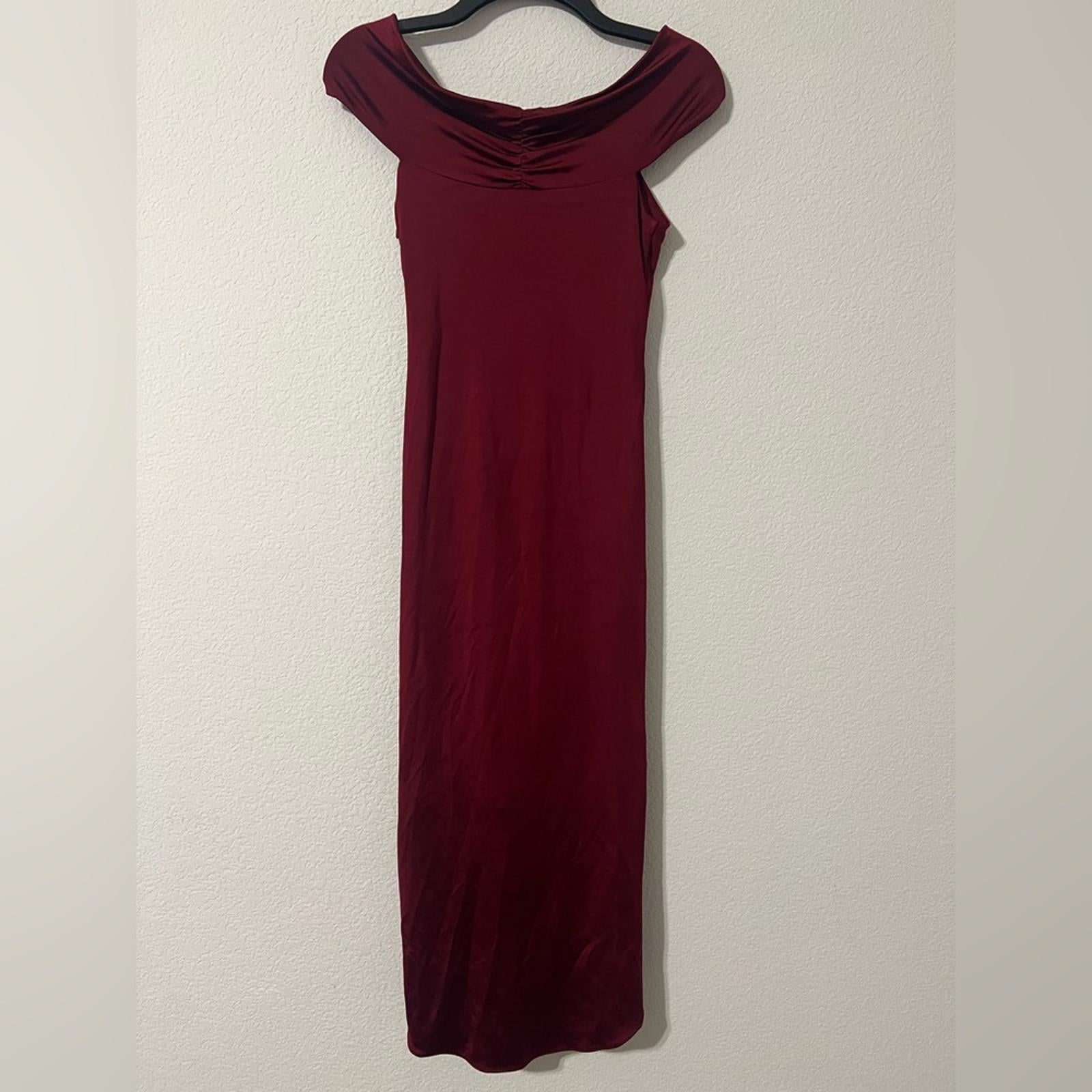 Et Ochs Everly Off-The-Shoulder Midi Dress in Crimson Red, NWT, Size 4