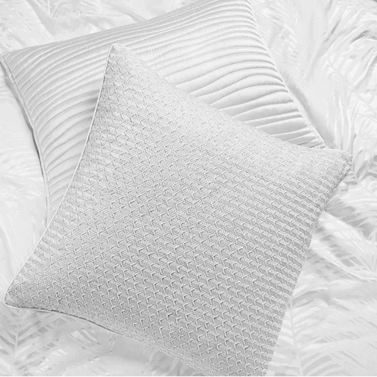 Hudson Park Collection Palmetto Cotton Silk Quilted Standard Sham White NWT $200