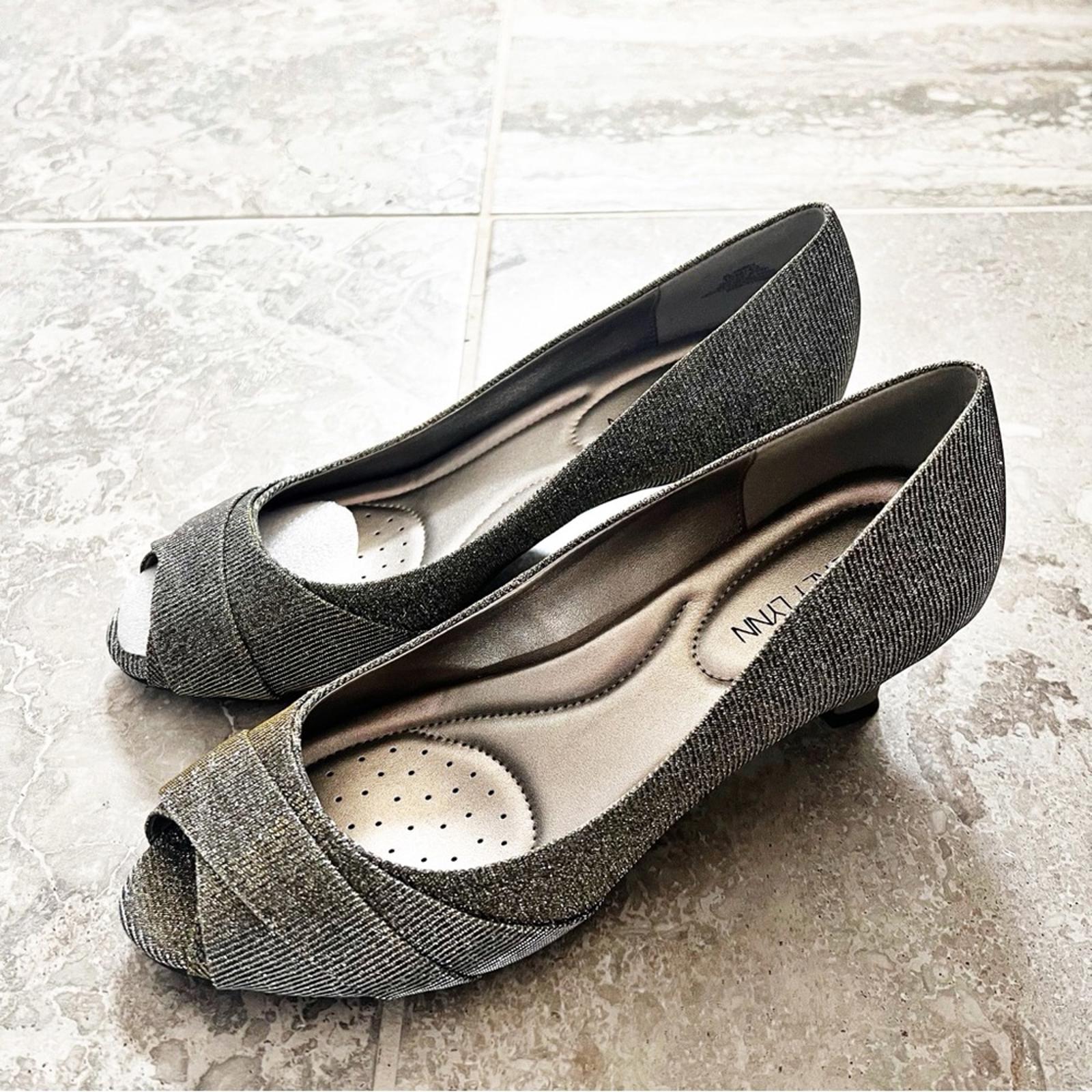 Aubrey Lynn Al-Abbey Dark Gold/Pewter Evening Glitter Shoes, NWT, Size 10