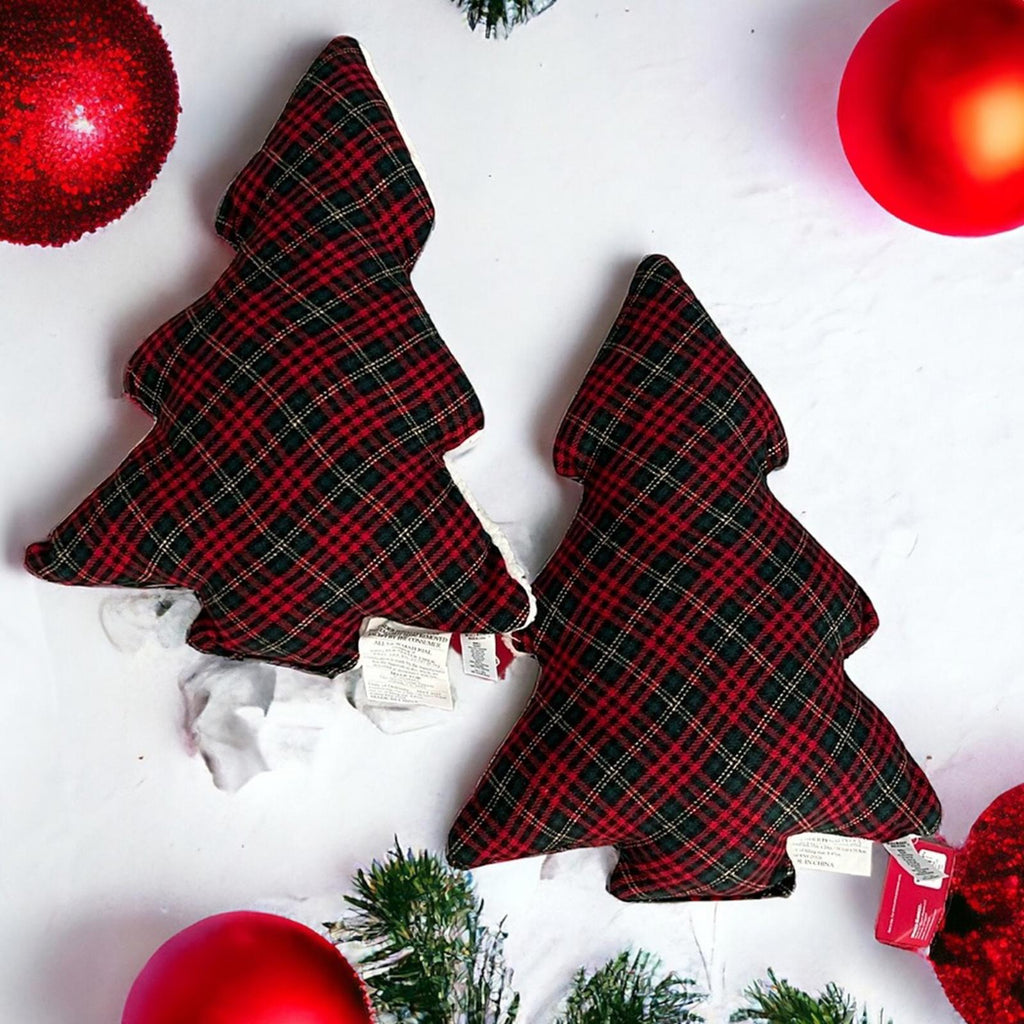 Set of 2 Reversible Holiday Plaid Tree Pillows, 15”x20” New w/Tag $29.99/each