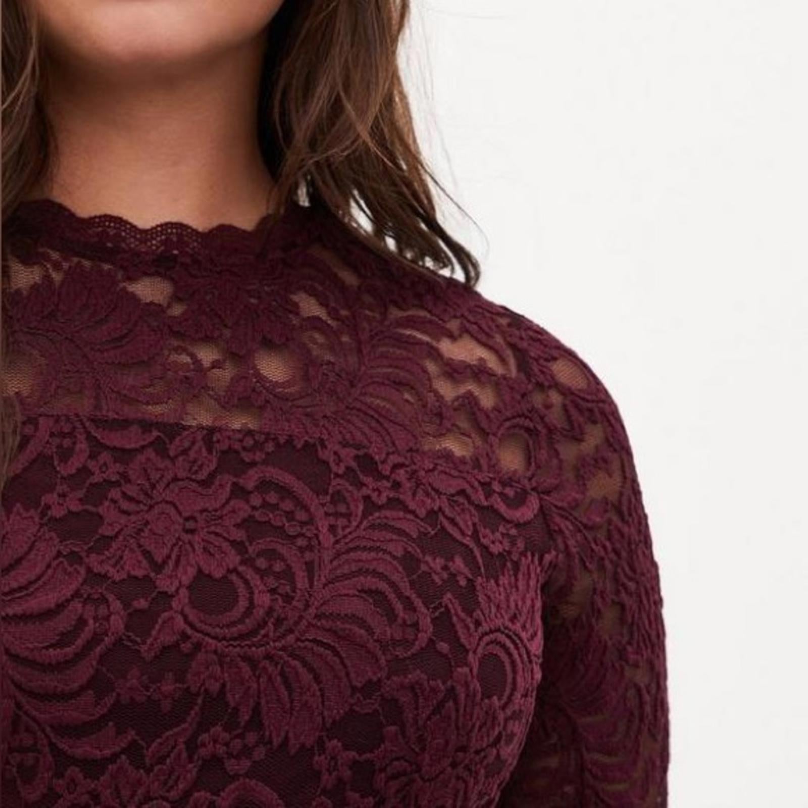 Torrid Babydoll Lace High Neck Short Sleeve Top in Wine Red, Size L New w/Tag