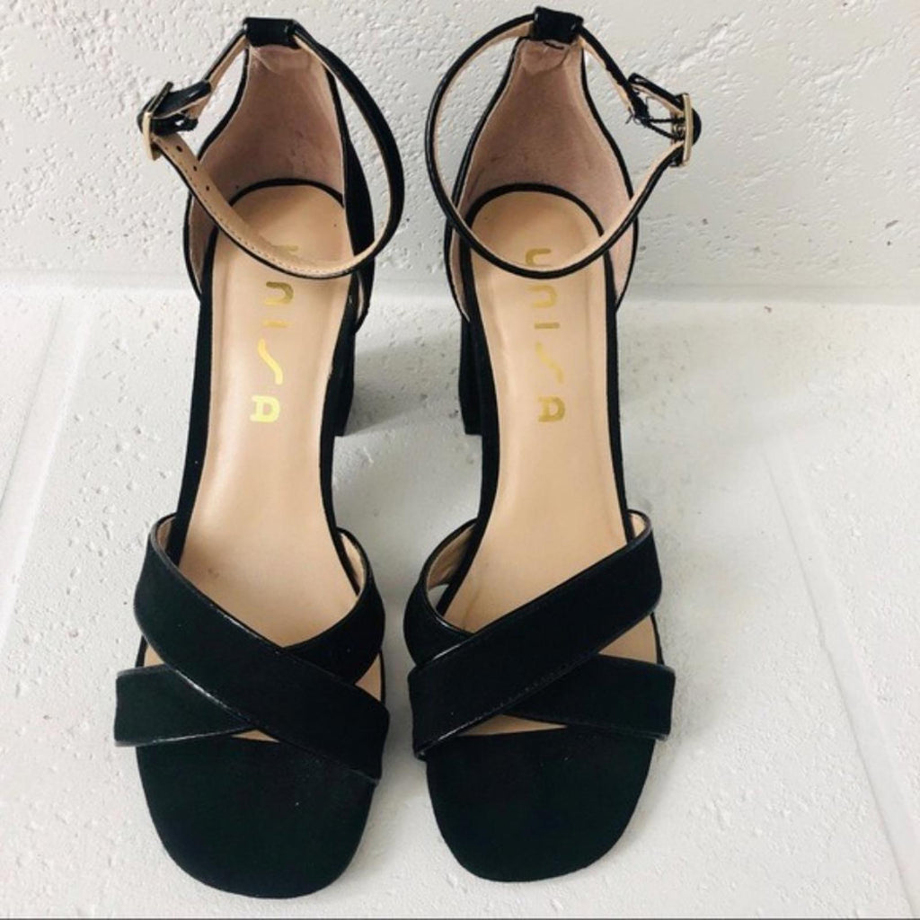Unisa Rexxa Ankle Strap Sandals in Black Suede, Size 8.5, EXCELLENT!