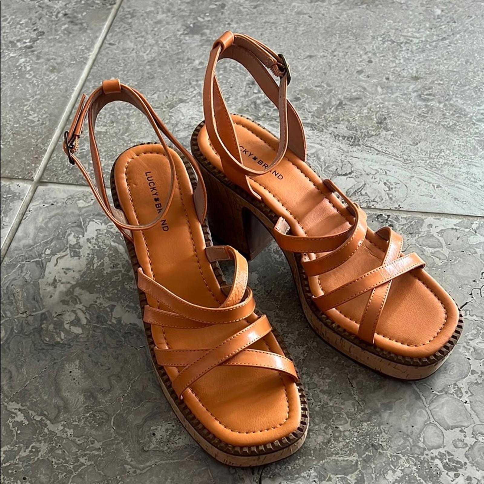 Lucky Brand Taiza Ankle Strap Platform Sandals in Sunflower Tan, Size 9.5 NEW