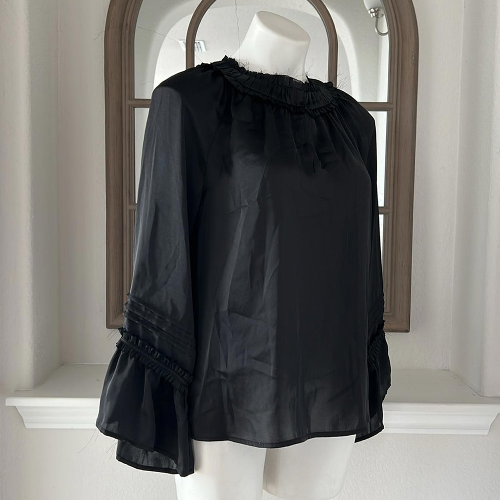 NEW Vince Camuto Ruffle Trim Blouse, Black Size XS New w/Tag Retail $89