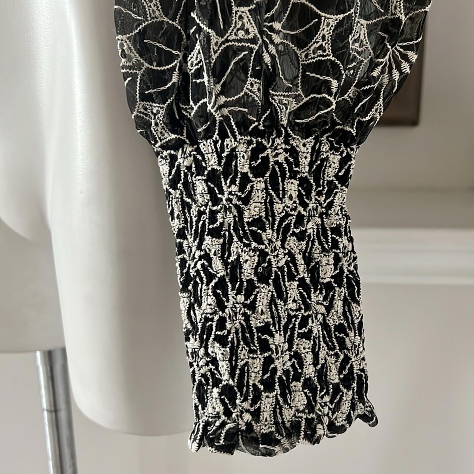 En Saison Embroidered Mock Neck Top, Size S NEW