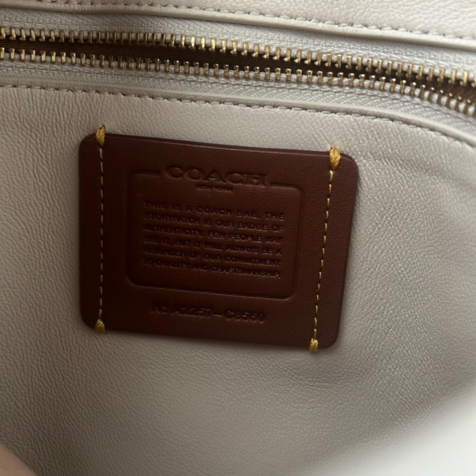 COACH Quilted Pillow Madison Shoulder Bag in Chalk, EXCELLENT!
