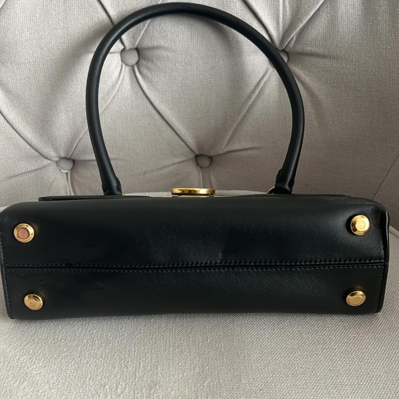 Salvatore Ferragamo Trifolio Swing Leather Shoulder Bag in Black, Like New