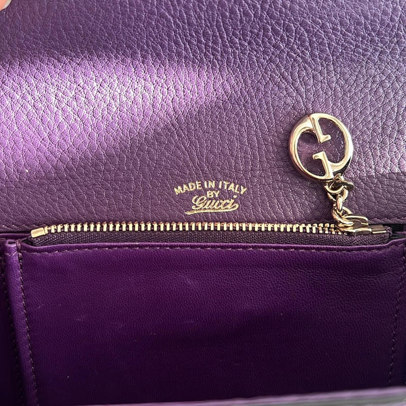 Gucci Flap Shoulder Bag Leather Medium, Purple w/Gold tone w/Dustbag