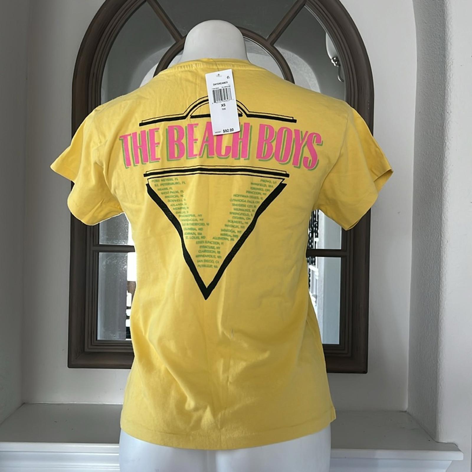 DAYDREAMER The Beach Boys 30th Anniversary Tour Tee in Yellow Bloom Size XS NWT