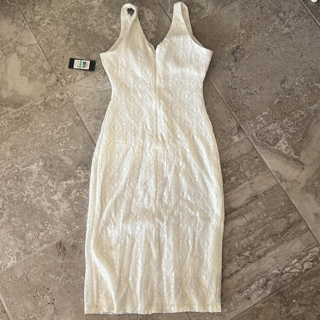 GUESS Geo Lace Sheath Dress w/Key Hole Detail in White, Size 8 New w/Tag $128