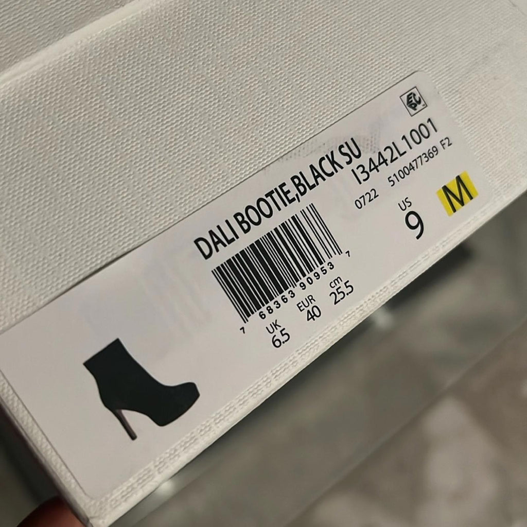 Veronica Beard Dali Suede Platform Ankle Boots, Black Size 9 New in Box $550