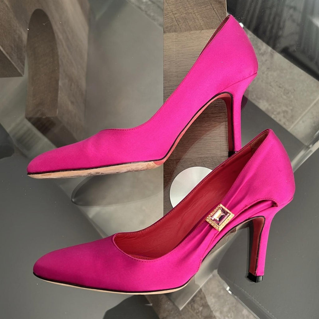 Judith Lieber Fuchsia Pumps Size 6 (Made in Italy) EXCELLENT!