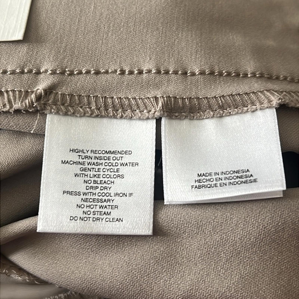 Anne Klein Pull-On Beige Slim Ankle Pants, Size 14, New w/Tag