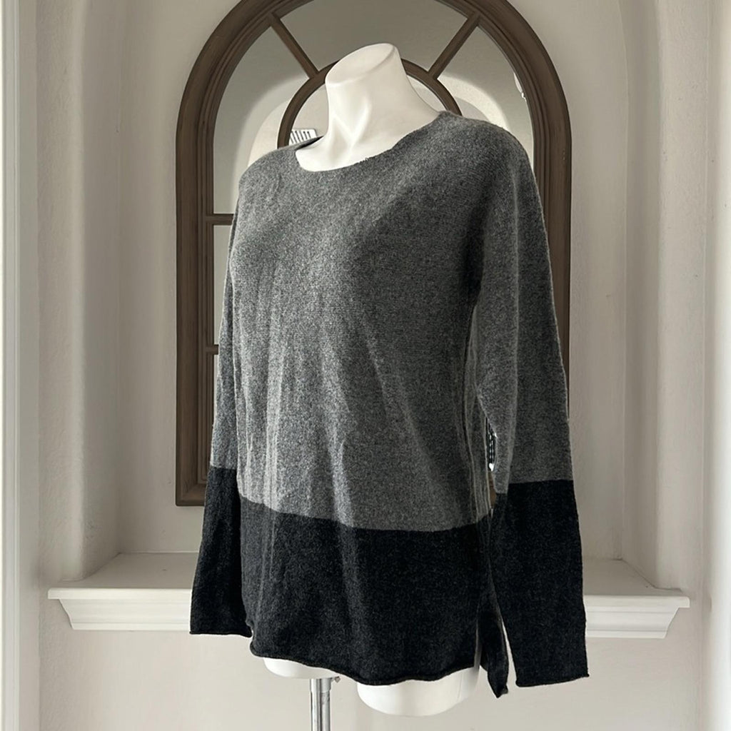 Kier+J Cashmere Boat Neck Sweater Charcoal w/Gray, Size L New w/Tag Retail $268