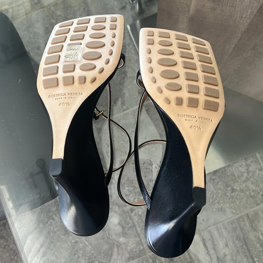 Bottega Veneta Stretch Strappy Sandals, Lounge Nappa Black Size 40.5 New $1,100