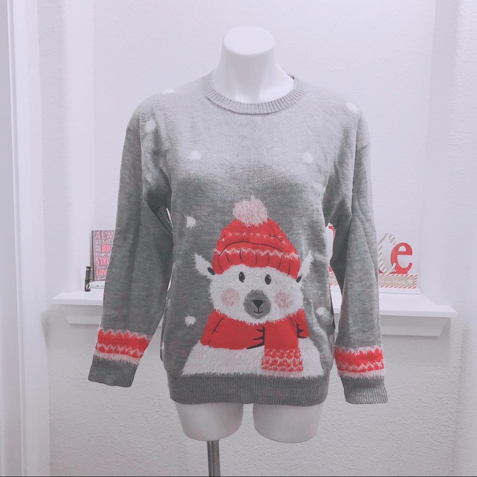 POOF New York Holiday Polar Bear Crewneck Sweater in Grey, NWT, Size M