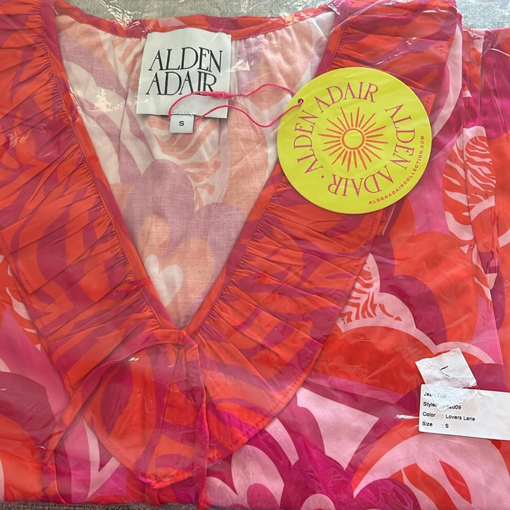 Alden Adair Jean Top in Lovers Lane, Size S New in Packaging